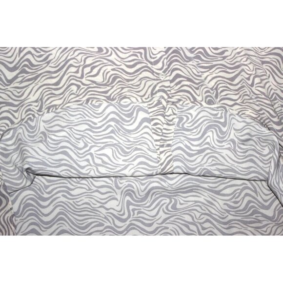 ABERCROMBIE & FITCH Boyfriend Faux Silk Button-Up Shirt in Cream Pattern (XL) - Picture 9 of 11